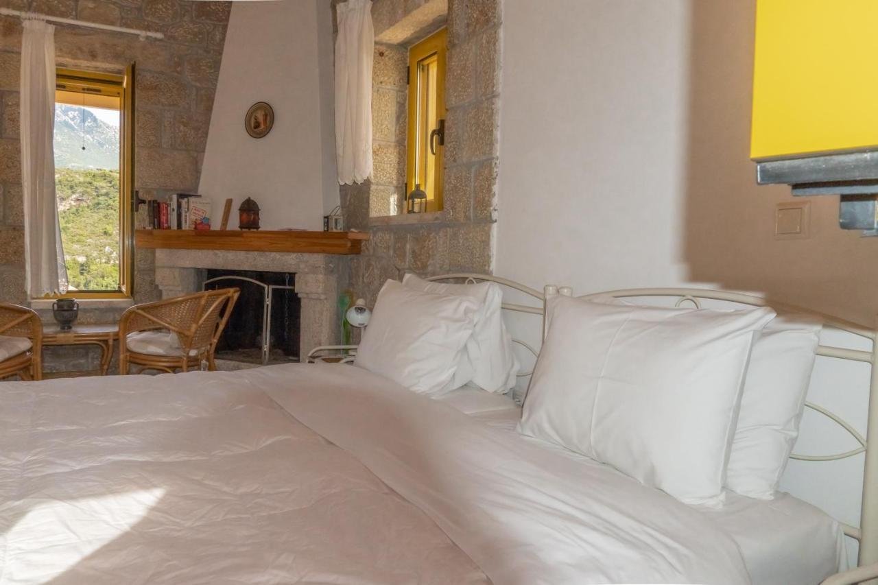 Appartement Trisilio à Kardamyli Extérieur photo
